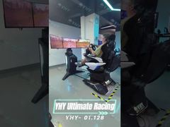 01.128 جهاز محاكاة سيارات السباق مع 3 شاشات.
