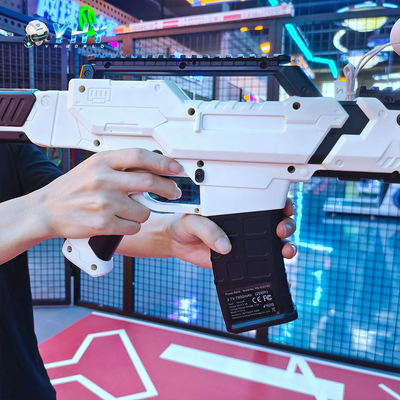 YHY أطلق محاكي إطلاق النار VR جديد لـ 4 لاعبين مع 360 Free Roam وألعاب متعددة اللاعبين