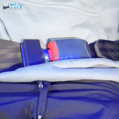 كرسي بيض 9D VR مع مقعدين للاستخدام الداخلي مراكز التسوق مصنوعة من الألياف الزجاجية المعدنية المستدامة فرصة جيدة!